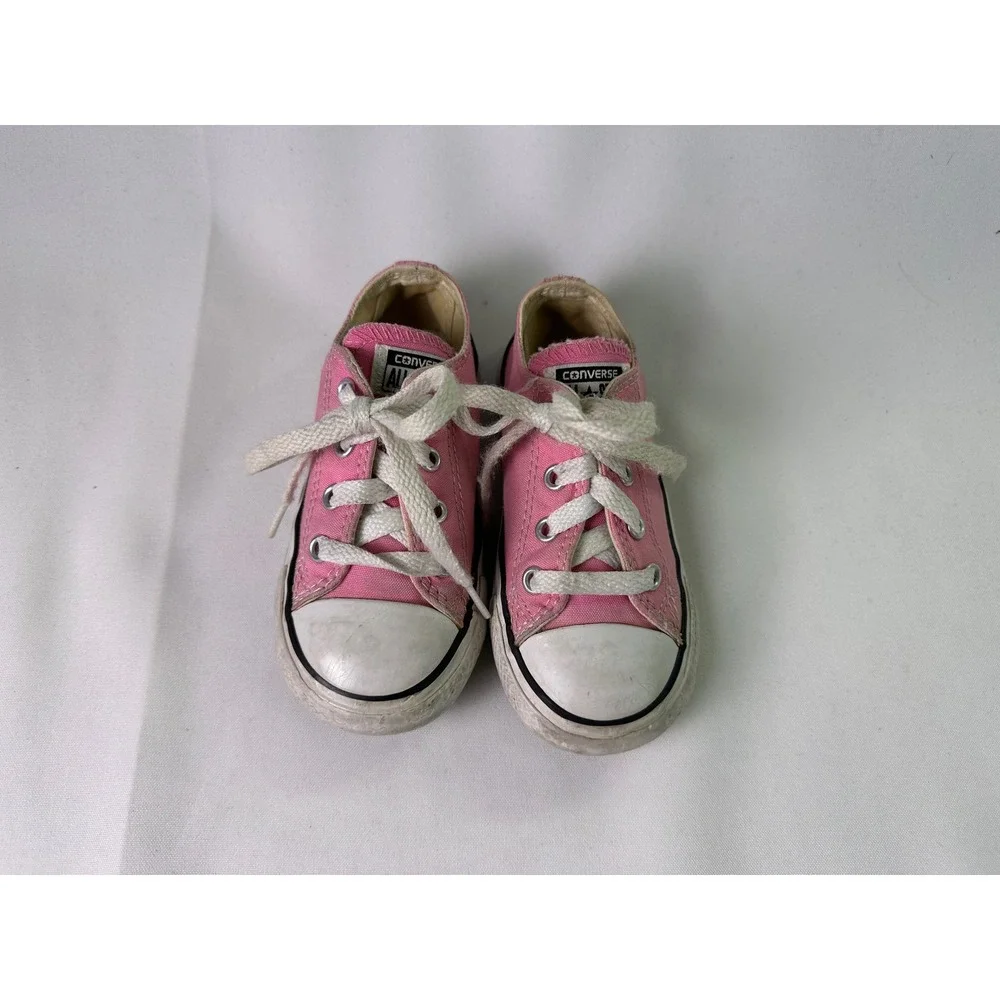 Converse step into